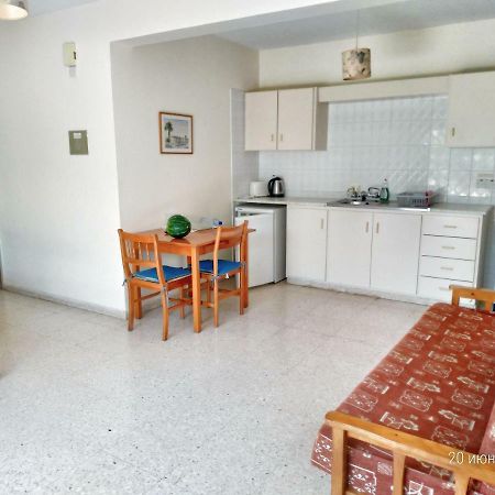Constantaras Apartments Protaras Luaran gambar