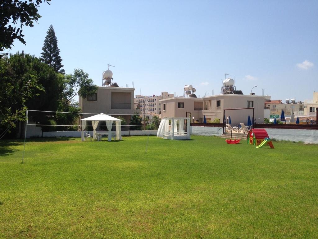Constantaras Apartments Protaras Luaran gambar