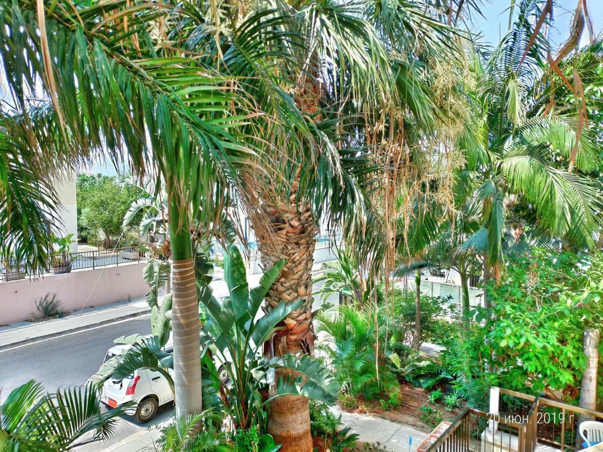 Constantaras Apartments Protaras Luaran gambar